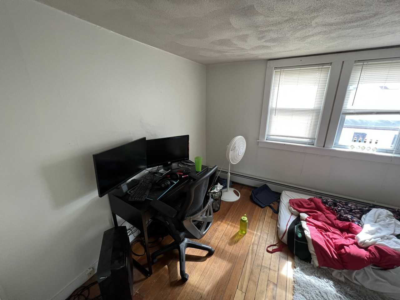 11 Burnham St #3 - Photo 4 of 21