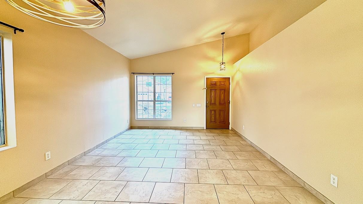 7750 E Calle Del Minique - Photo 2 of 26