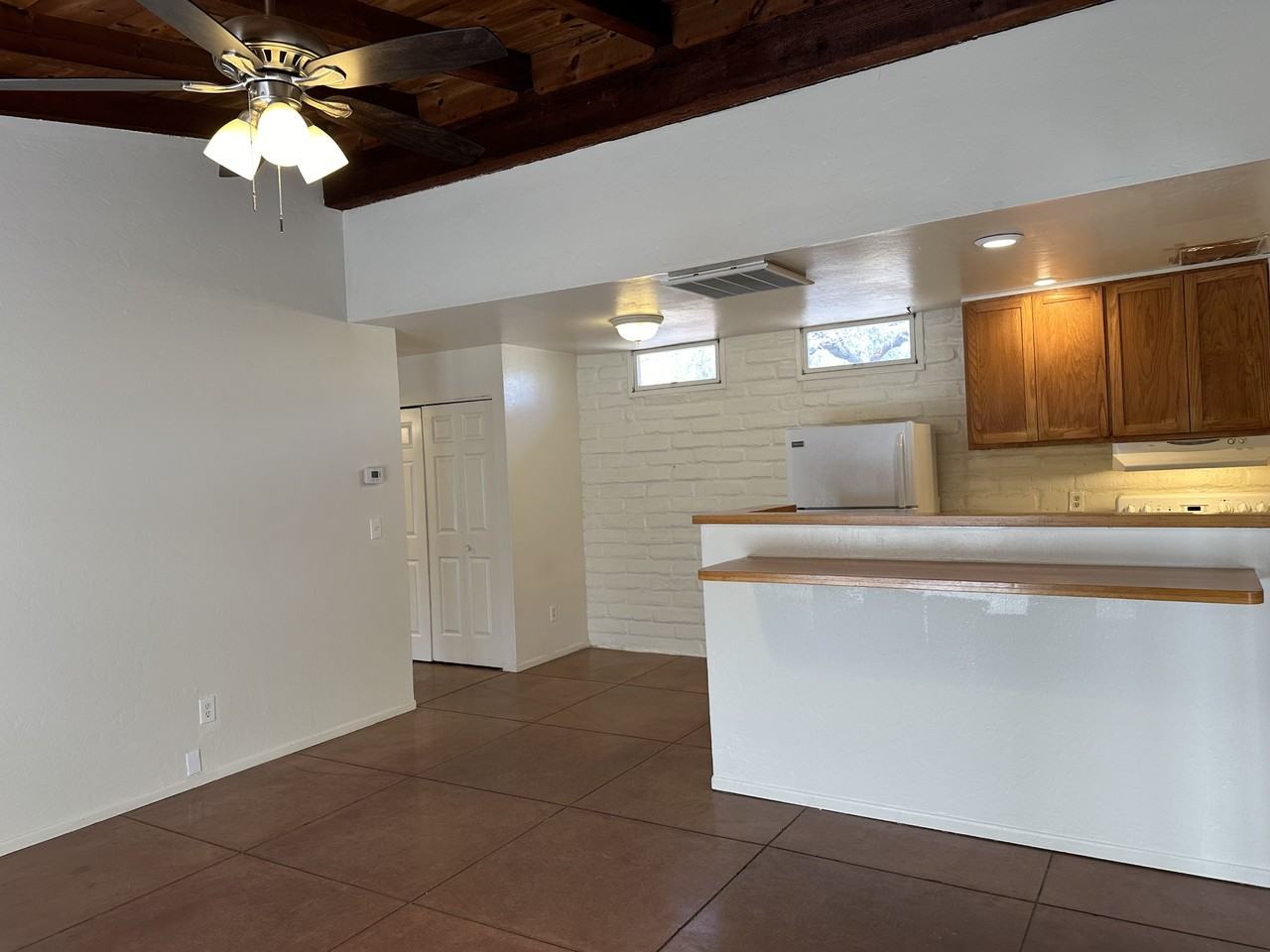 1303 E Allen Rd #A - Photo 3 of 17