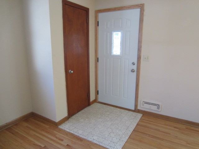 11041 Yukon St Nw - Photo 2 of 15