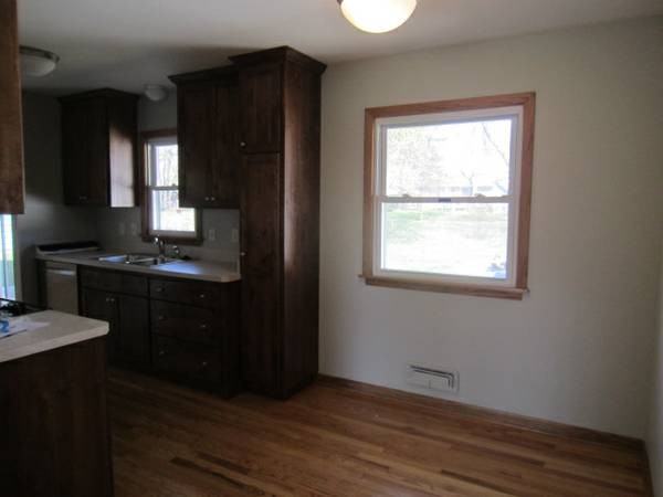 11041 Yukon St Nw - Photo 4 of 15