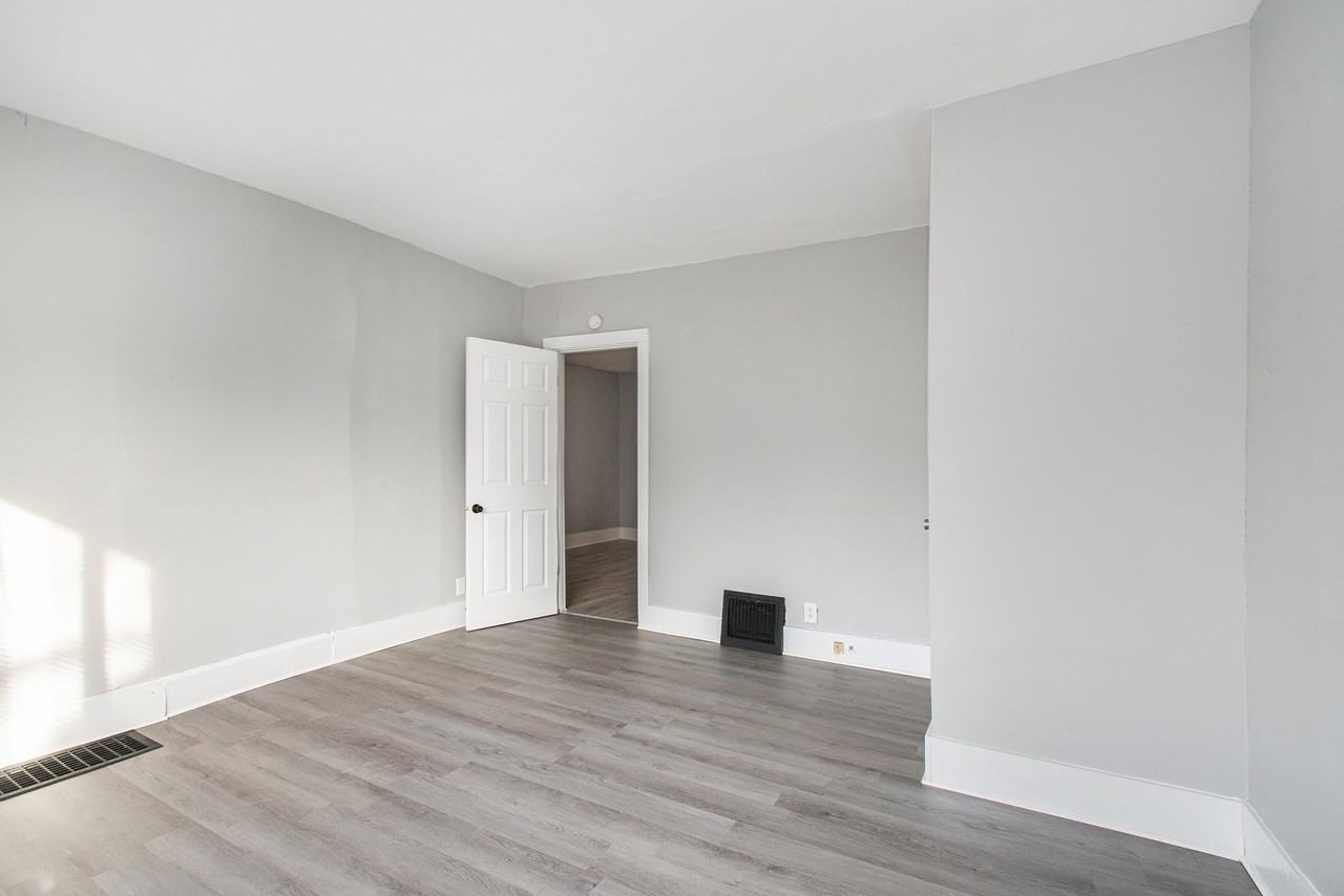 1339 Dunham St - Photo 5 of 16