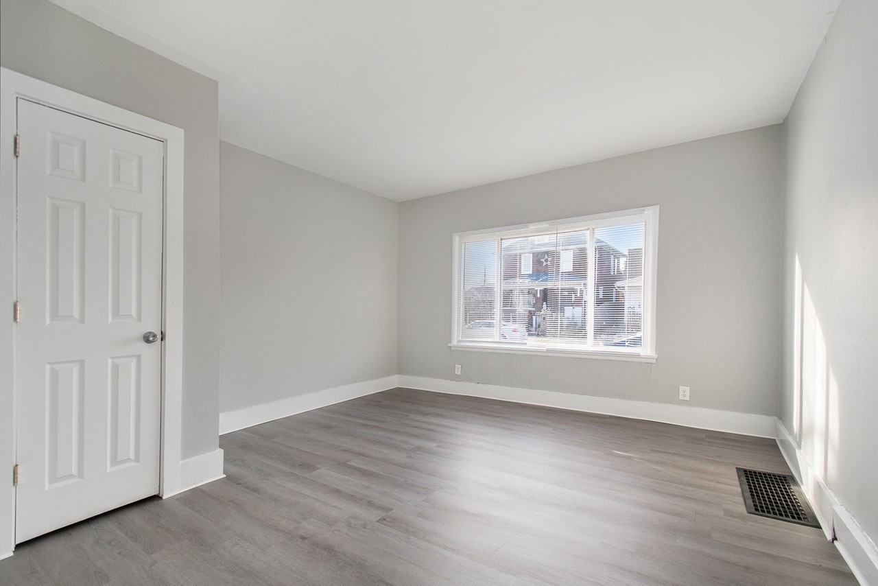 1339 Dunham St - Photo 6 of 16