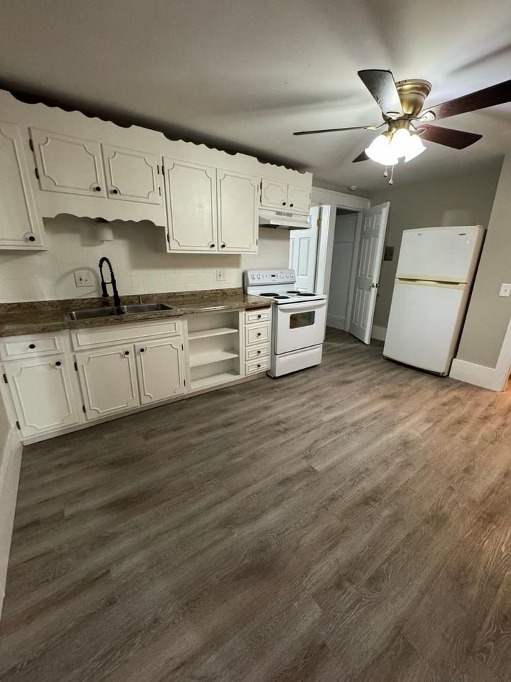 388 East Merrimack Street - Photo 2 of 21