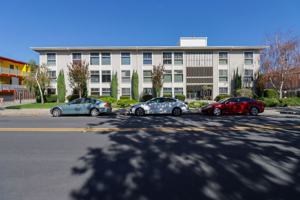 featured image of 4747 Atherton Ave