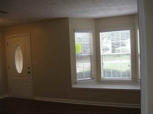 3752 Ozmer Ct - Photo 2 of 18