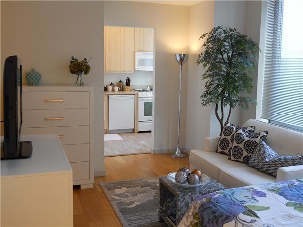 601 West 55th Street 11P - Photo 2 of 5