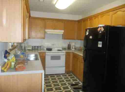 160 NE 6th St - Photo 2 of 12