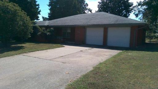 428 SW 51st St - Photo 2 of 7