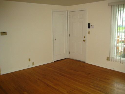 13856 37th Ave S - Photo 2 of 13