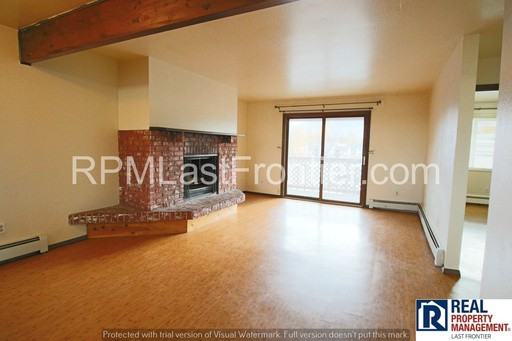 11434 Heritage Ct - Photo 3 of 10