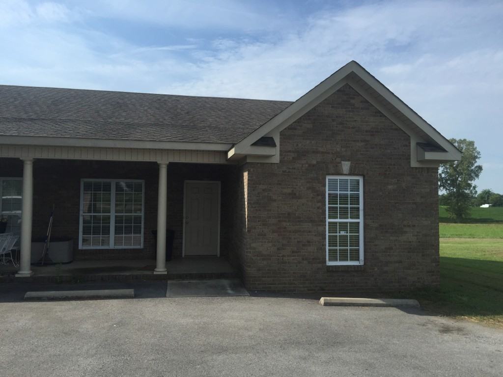 28128 Stateline Rd - Photo 2 of 12