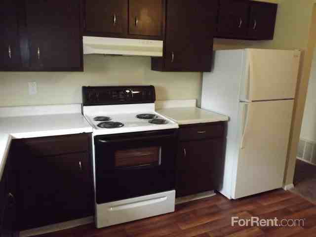 Springhurst East Apartments - Photo 2 of 16