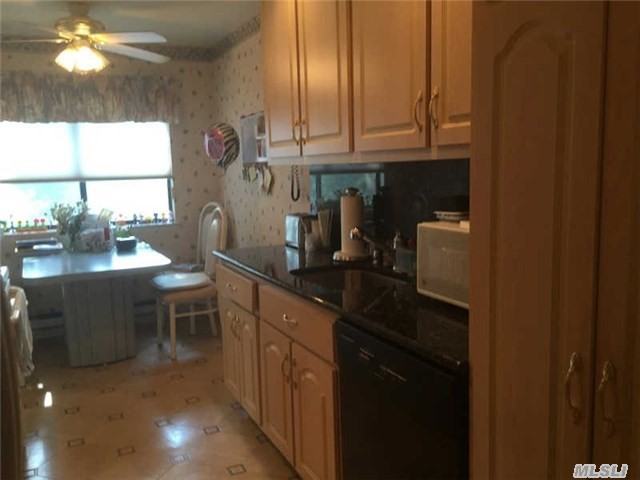 204 Drew Dr - Photo 3 of 11