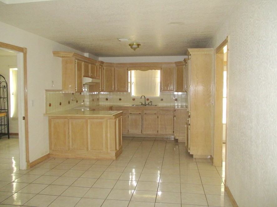 1900 El Pinto Rd - Photo 2 of 15