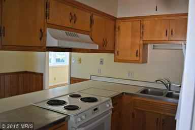 315 Valley View Ave SW - Photo 3 of 7