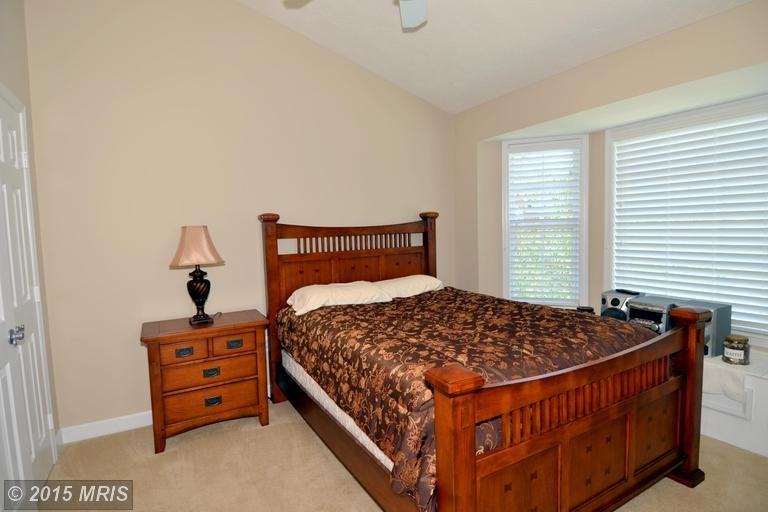 1270 Breckenridge Cir - Photo 3 of 19