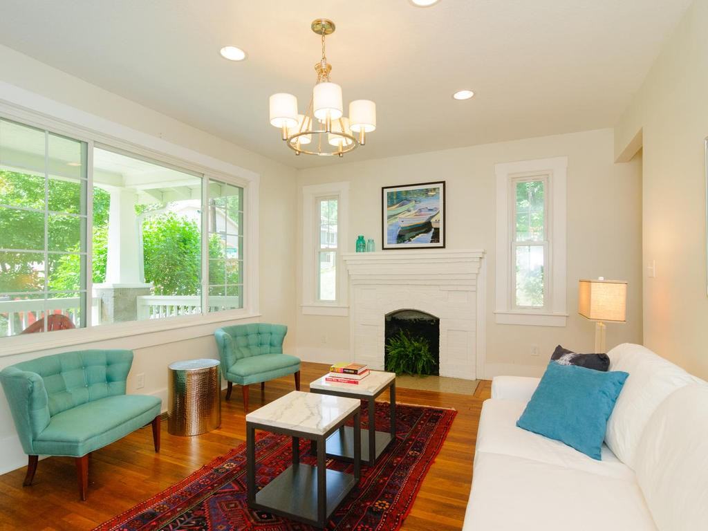 119 Houston St - Photo 3 of 9