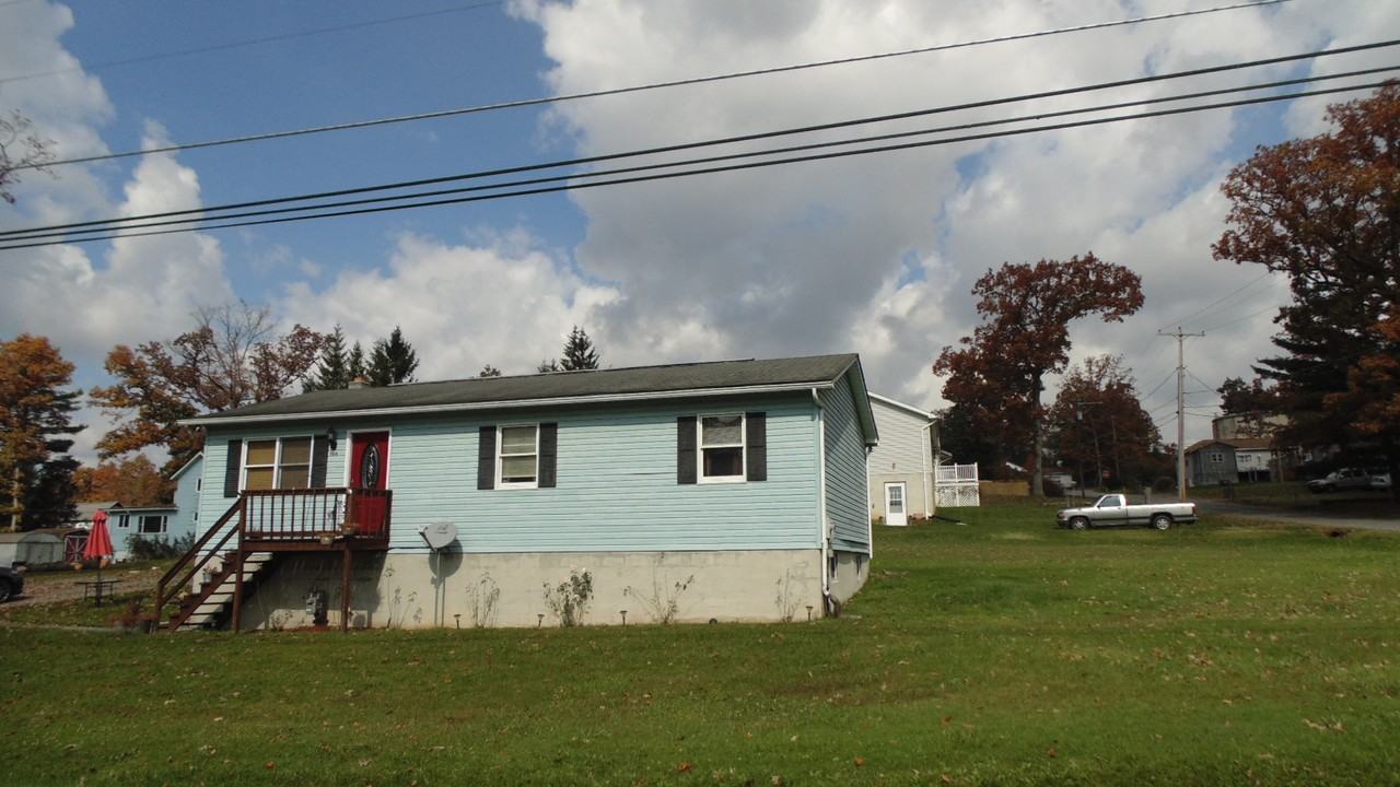 1106 Wheeling Ave - Photo 2 of 28