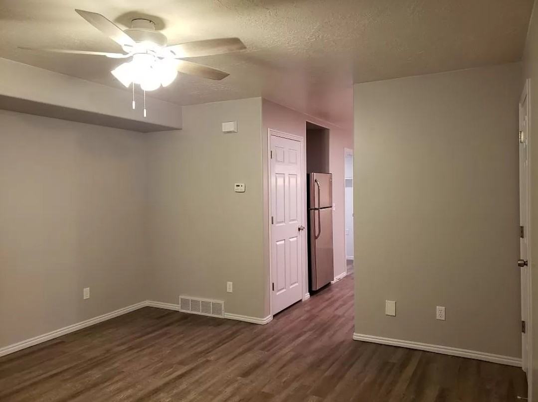 1949 N 275 W #15 - Photo 3 of 31