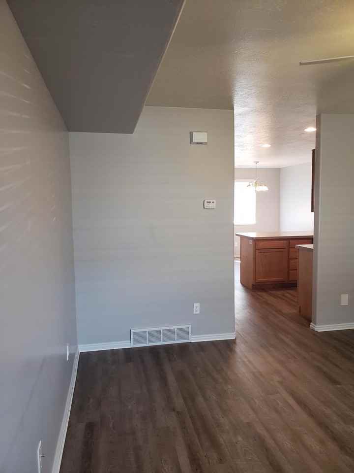 1949 N 275 W #15 - Photo 7 of 31