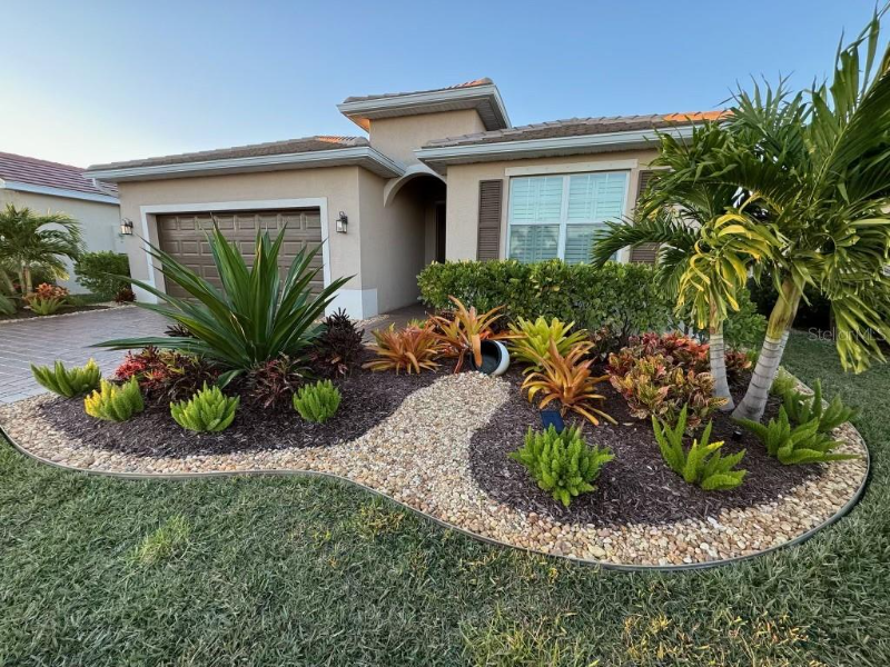16189 Rosemallow Ln - Photo 2 of 31
