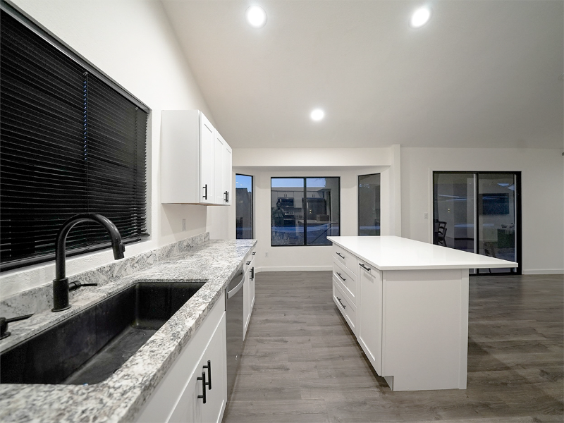 4508 E Douglas Ave - Photo 3 of 12