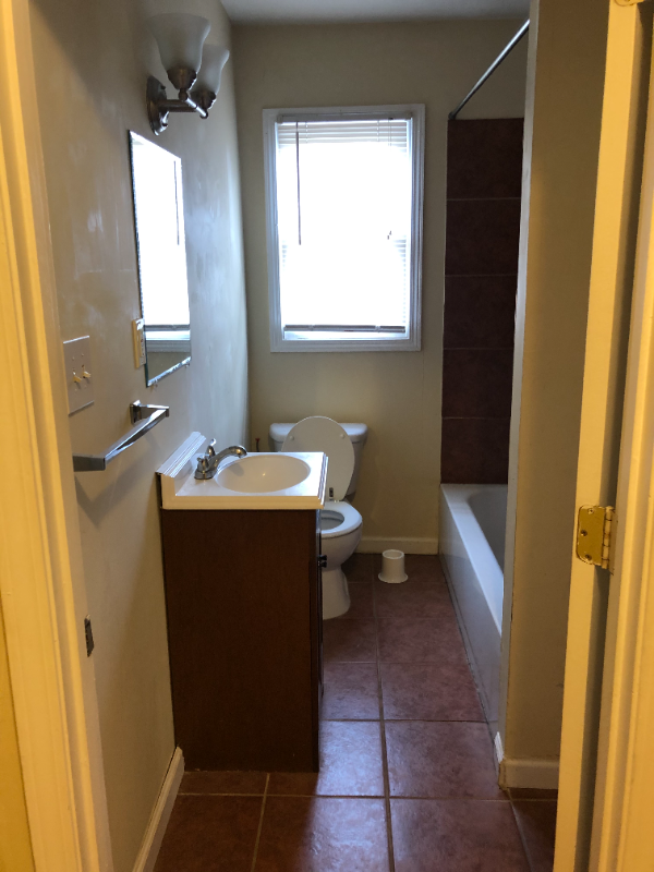 1417 Hardee St Ne - Photo 7 of 11