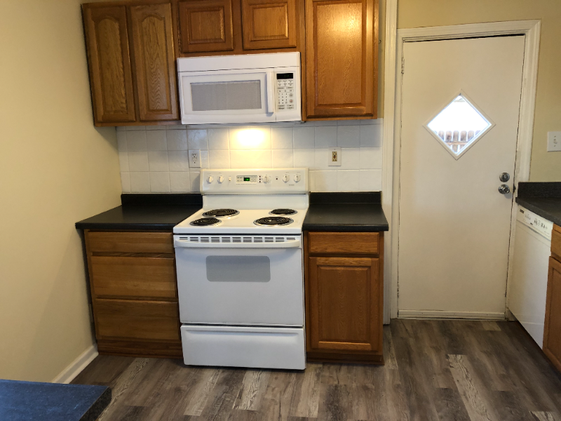 1417 Hardee St Ne - Photo 2 of 11