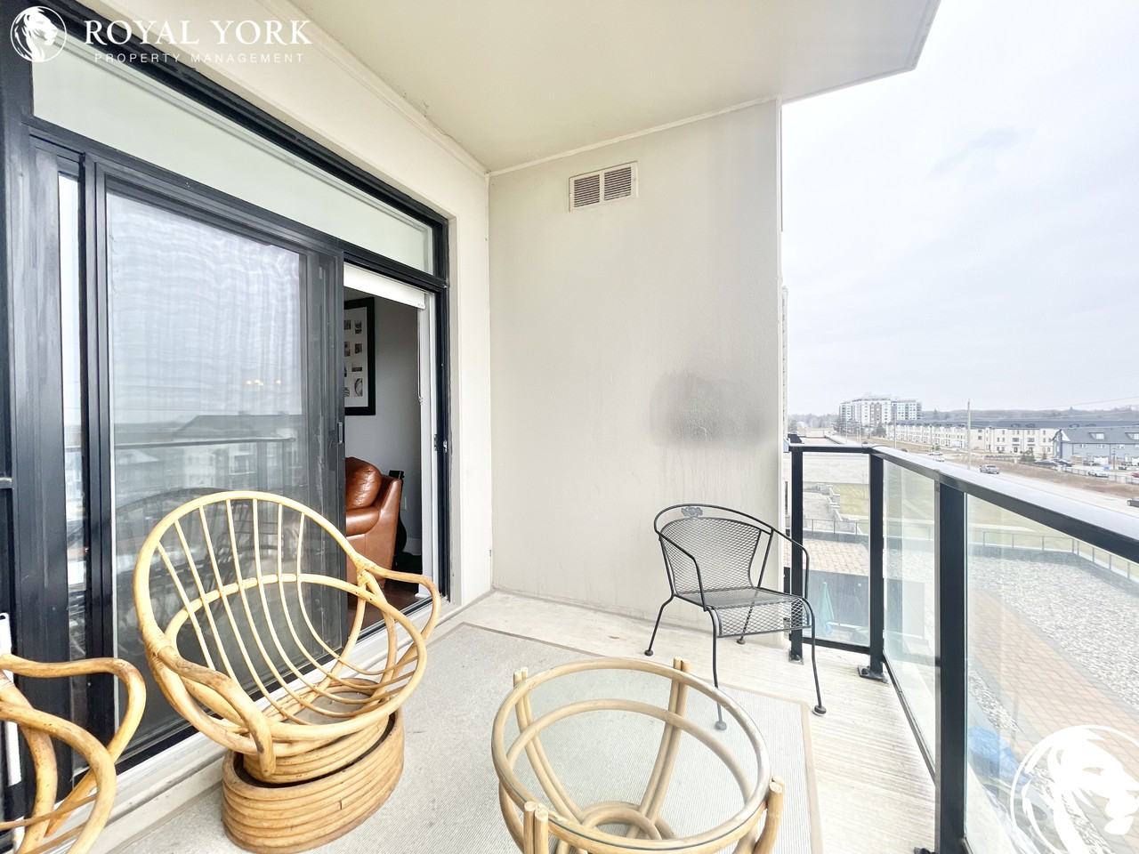 413-240 Villagewalk Boulevard, London, Ontario N6G 0P6 - Photo 2 of 20