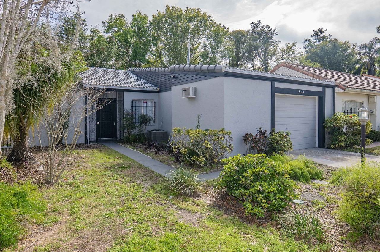 304 La Serena - Photo 2 of 24