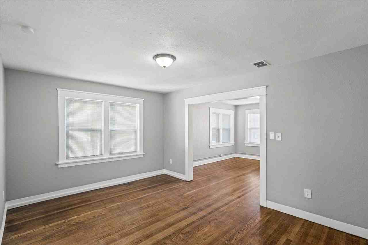 3913 Scarritt Northeast Apartments - Photo 4 of 12