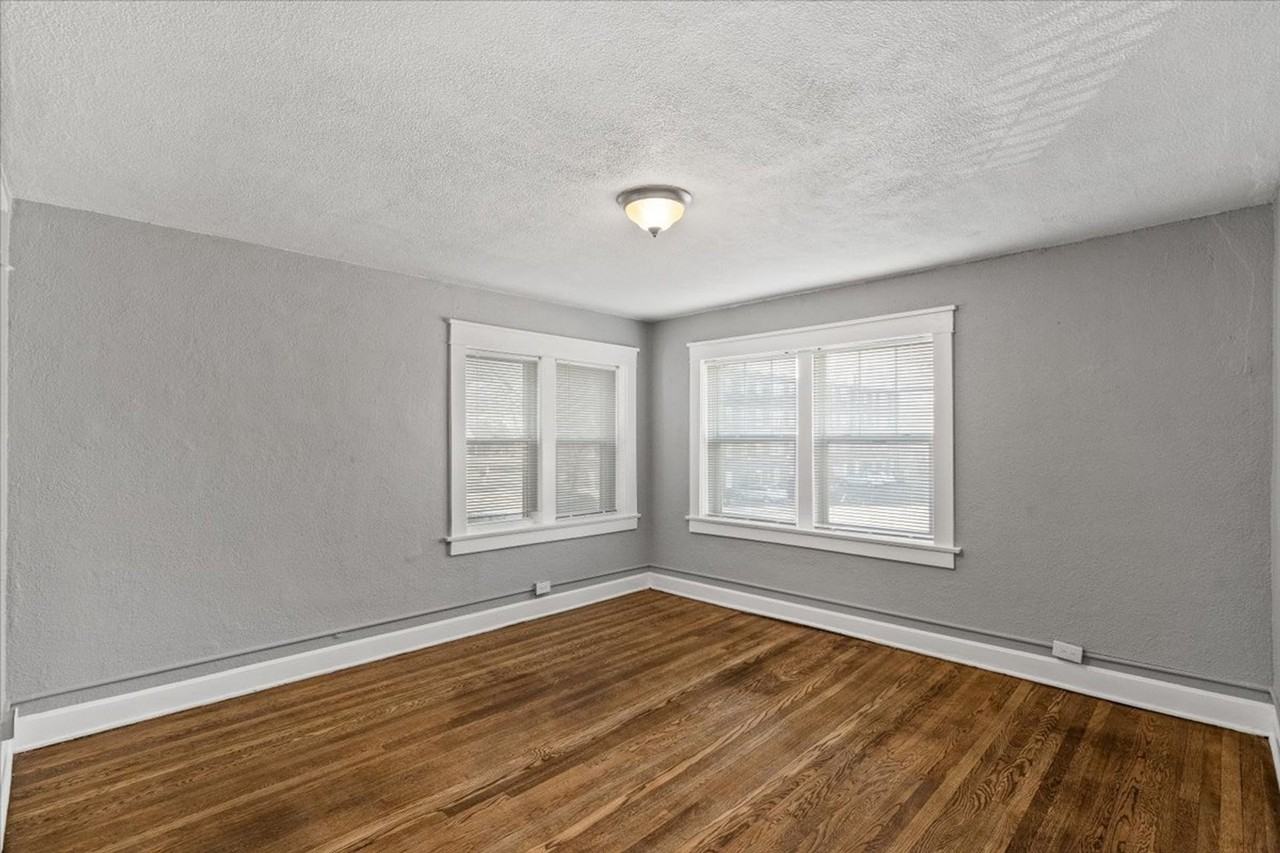 3913 Scarritt Northeast Apartments - Photo 5 of 12