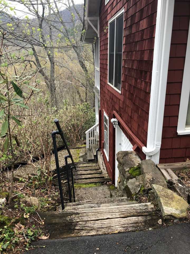 307 Chapman Road - Photo 2 of 19