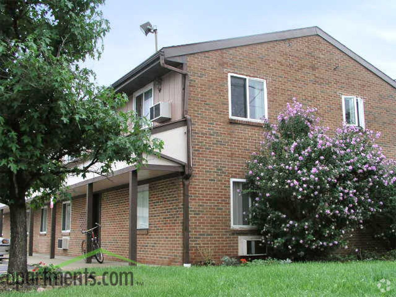 Celeron Suites Apartments - Photo 3 of 8