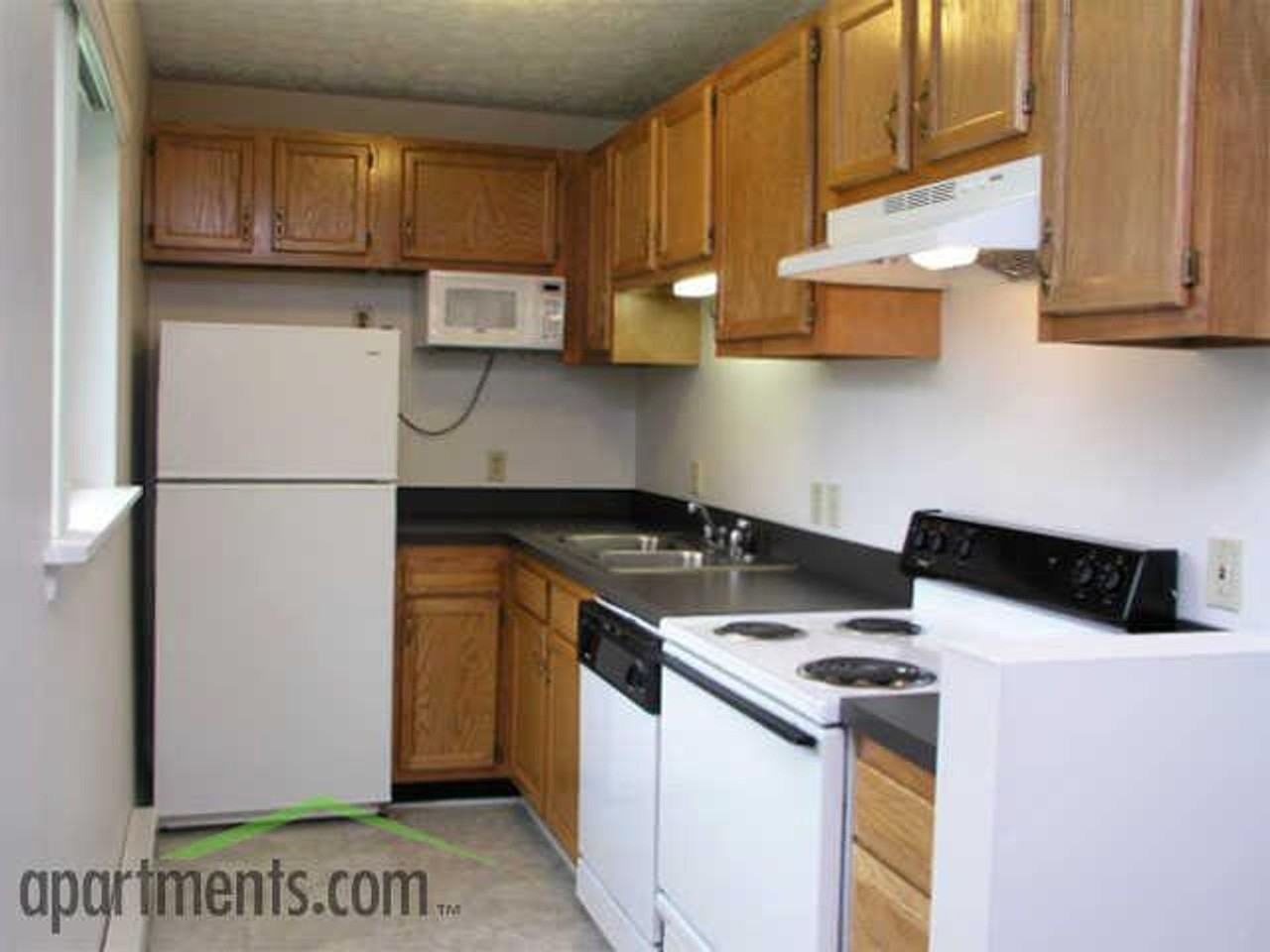 Celeron Suites Apartments - Photo 5 of 8