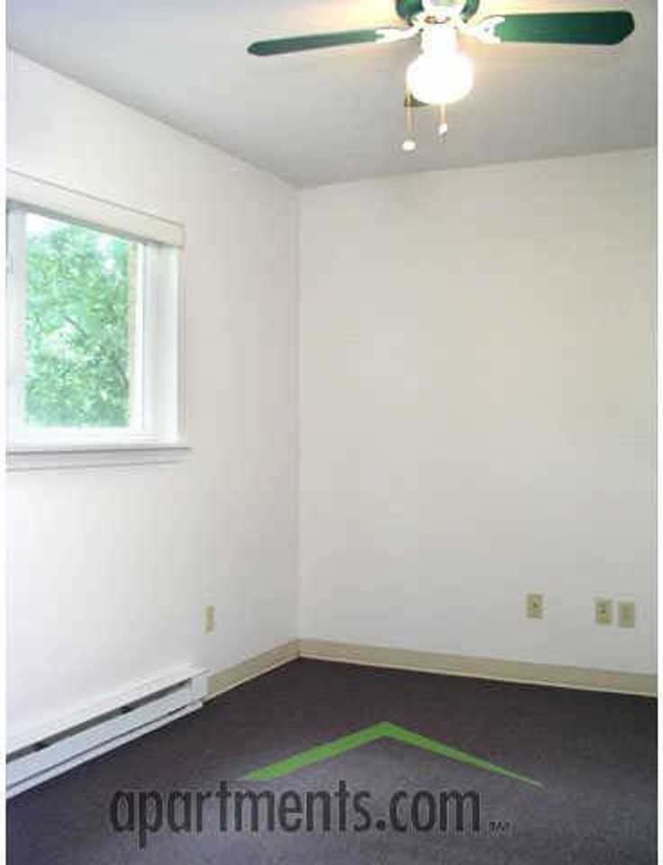 Celeron Suites Apartments - Photo 6 of 8