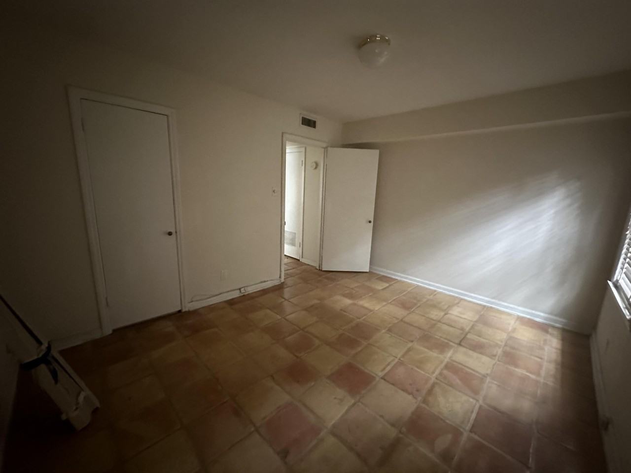 1928 North Boulevard - 01 - Photo 6 of 10