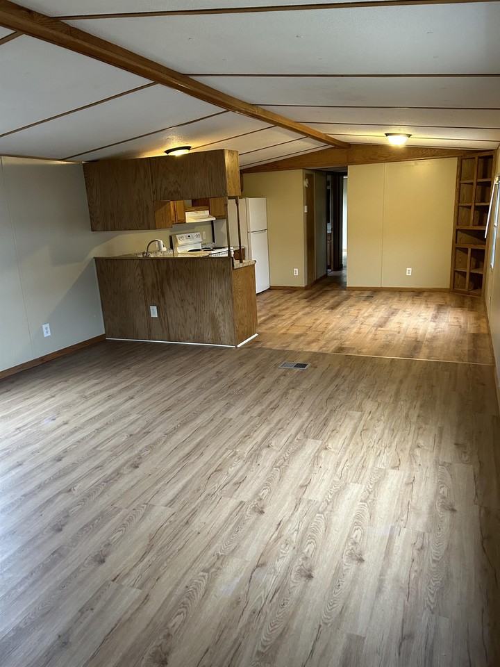 410 Lake St Lot 9 - Photo 2 of 19