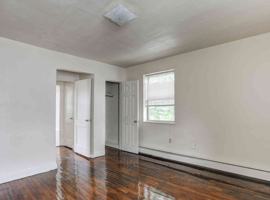 featured image of 1527 Park Boulevard