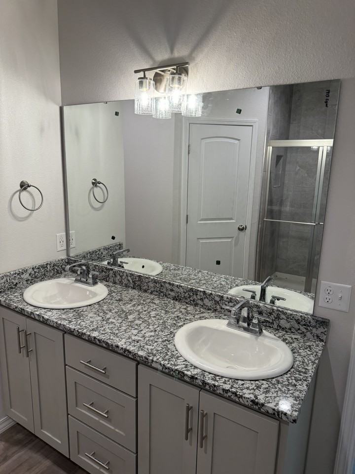 1413 N Lyon Ave #NA - Photo 5 of 14
