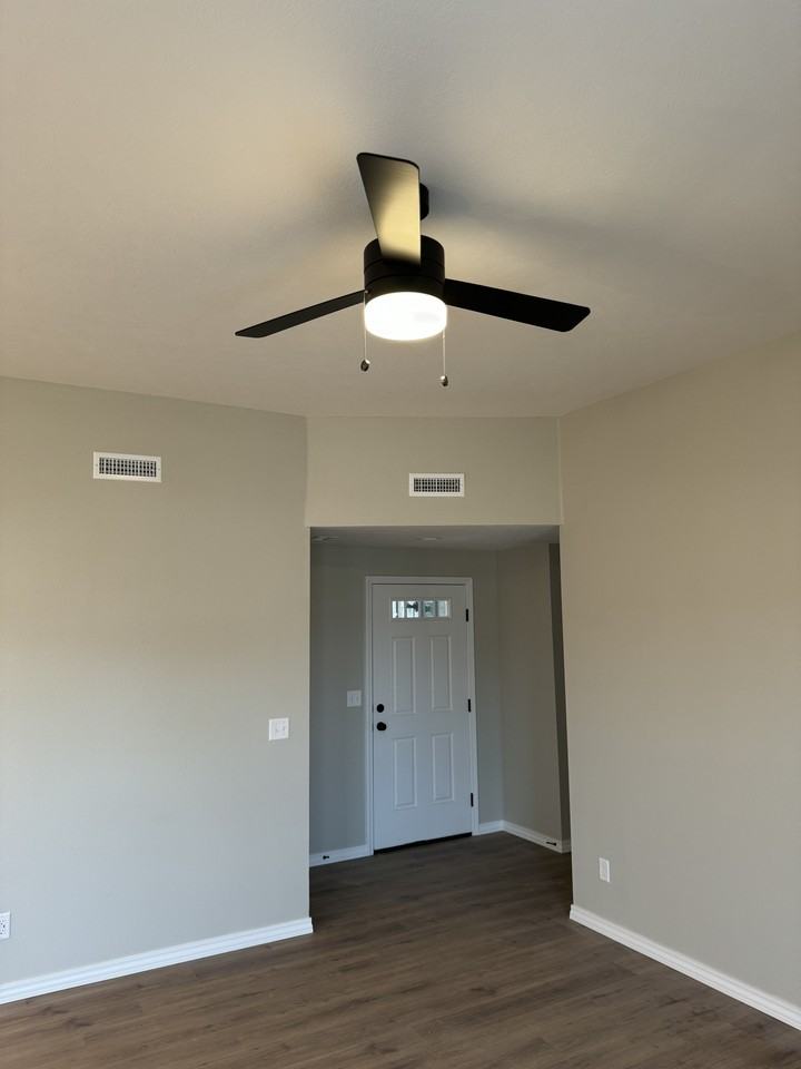 1413 N Lyon Ave #NA - Photo 6 of 14