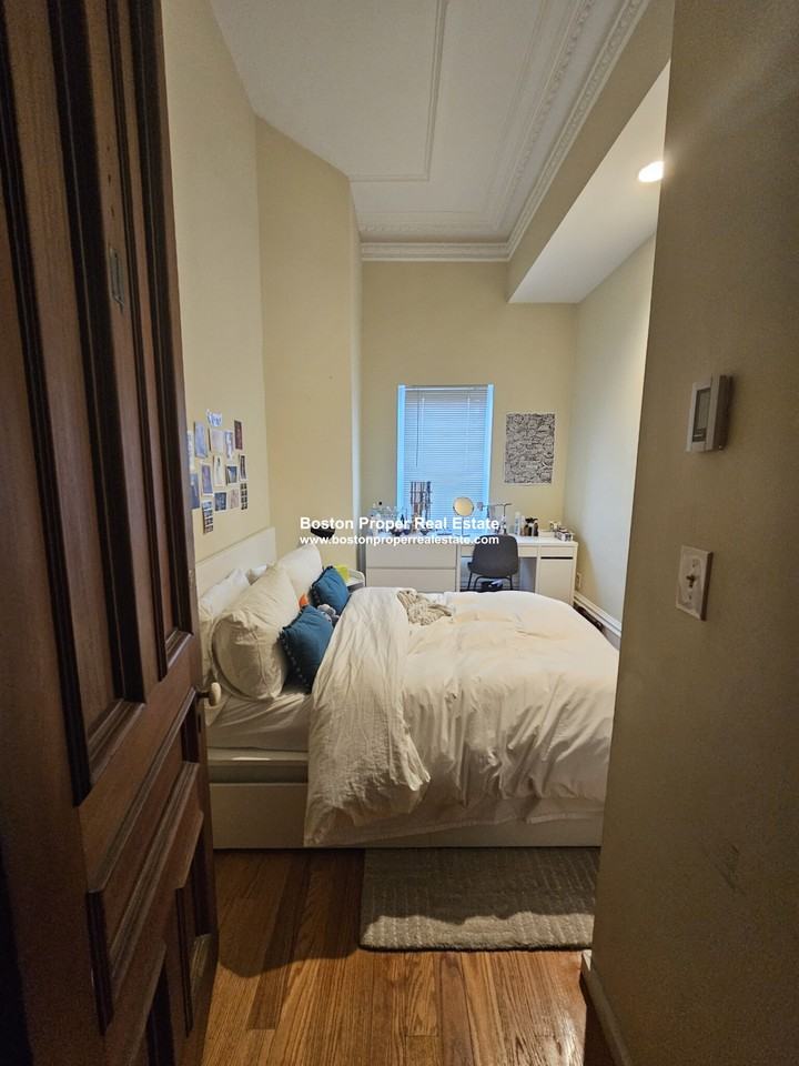 415 Massachusetts Ave #3K - Photo 7 of 13