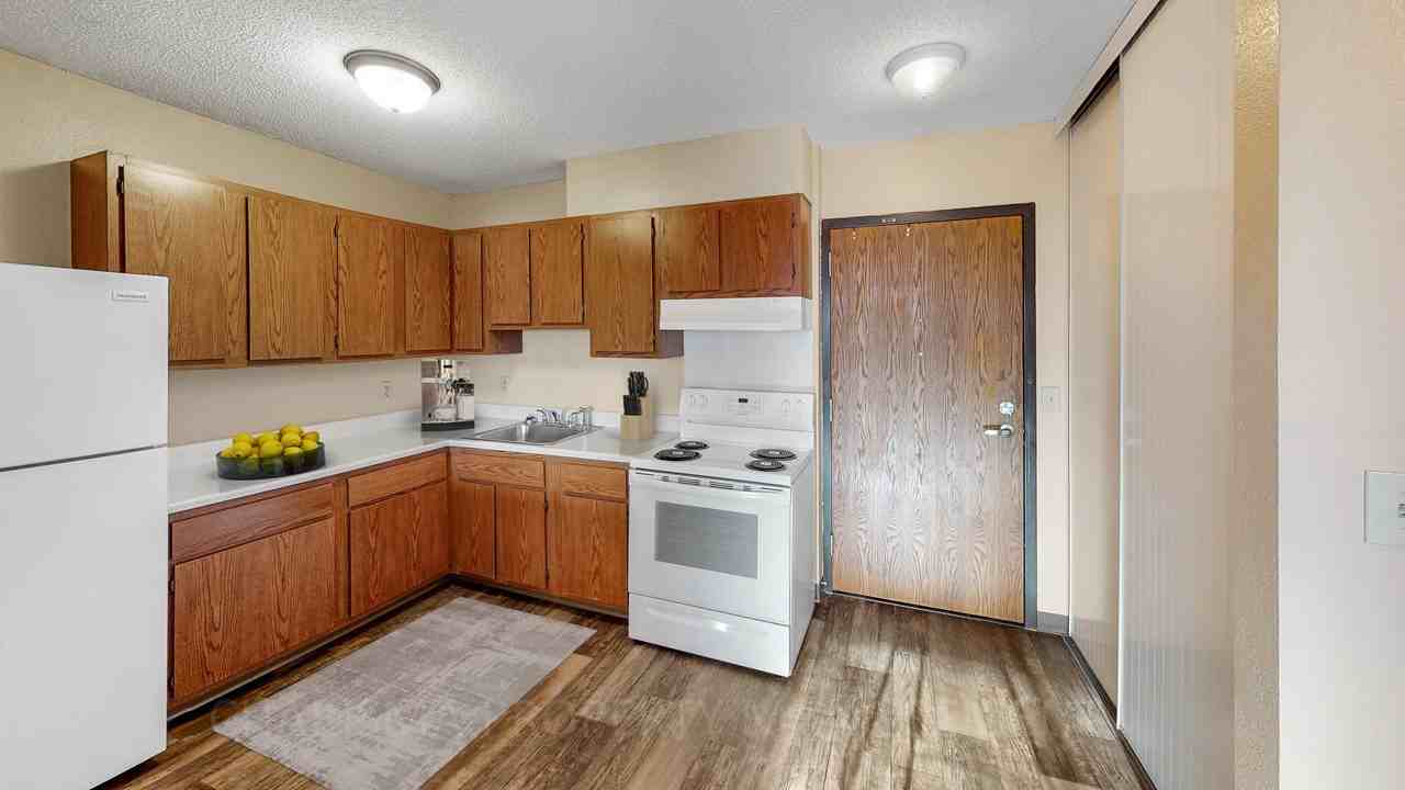 2511 E Irwin St #111A - Photo 3 of 13