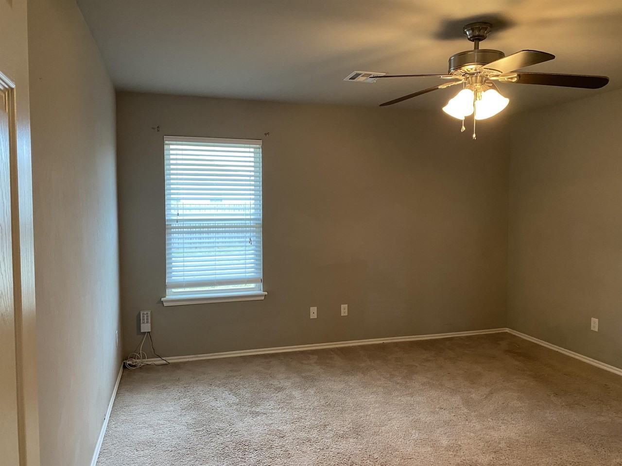 11704 Nw 134th St #1 - Photo 7 of 19