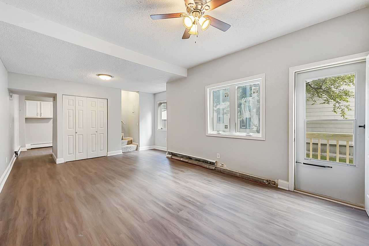 2045 Carroll Ave #2045 - Photo 5 of 10