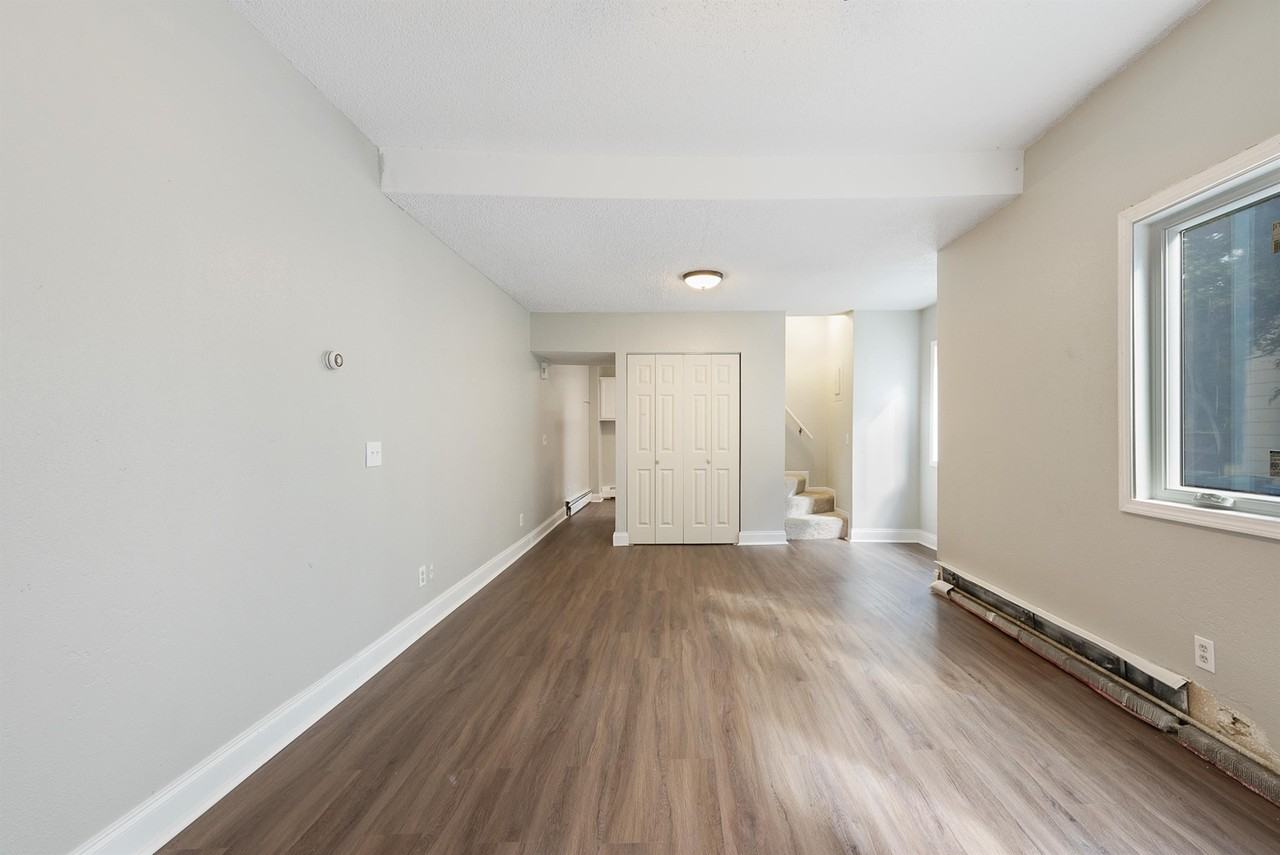 2045 Carroll Ave #2045 - Photo 6 of 10