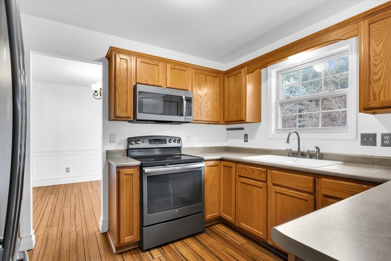 506 E Tomaras Ave #1 - Photo 6 of 16