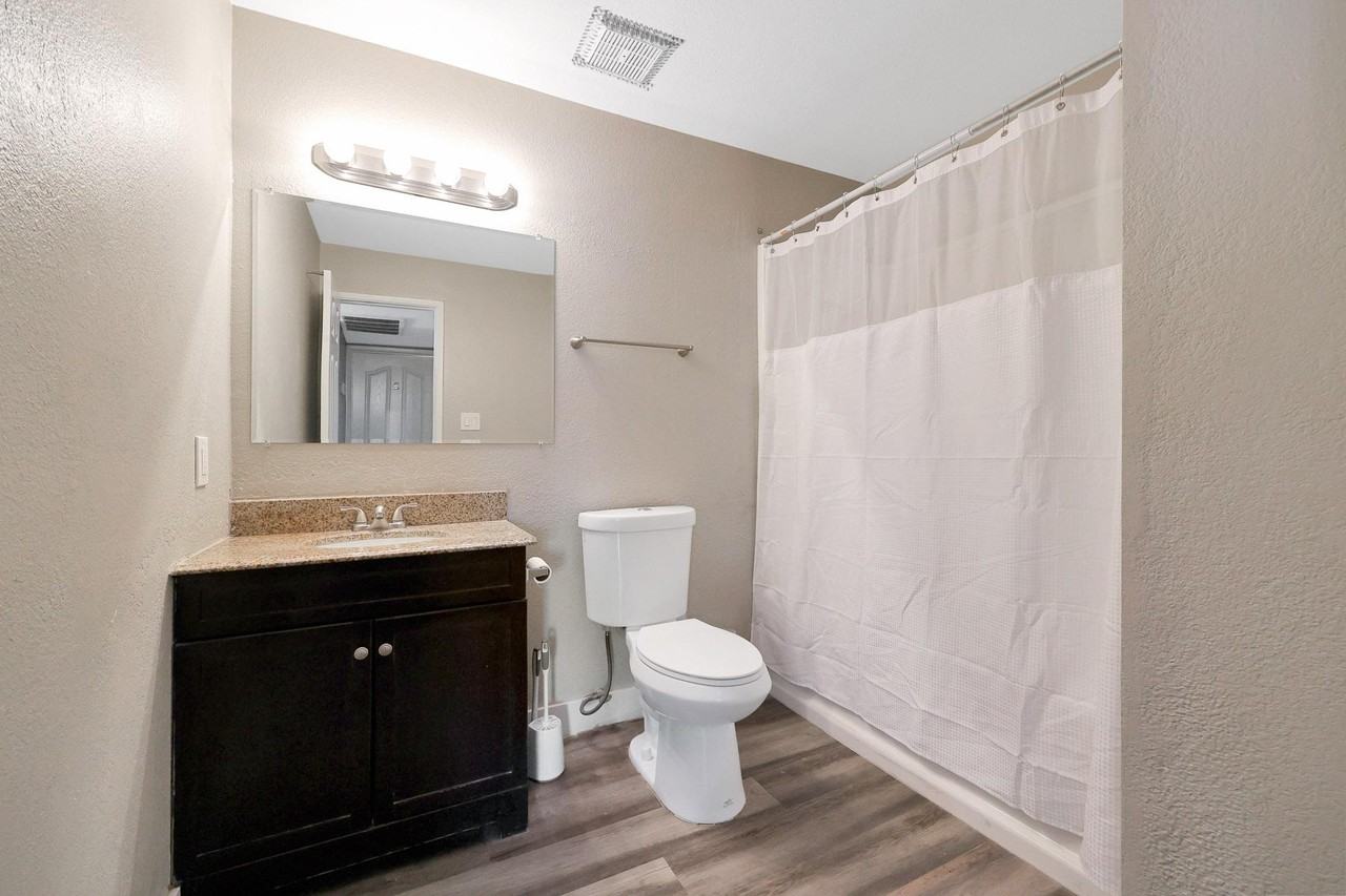 W Windsor Ave - Photo 3 of 18