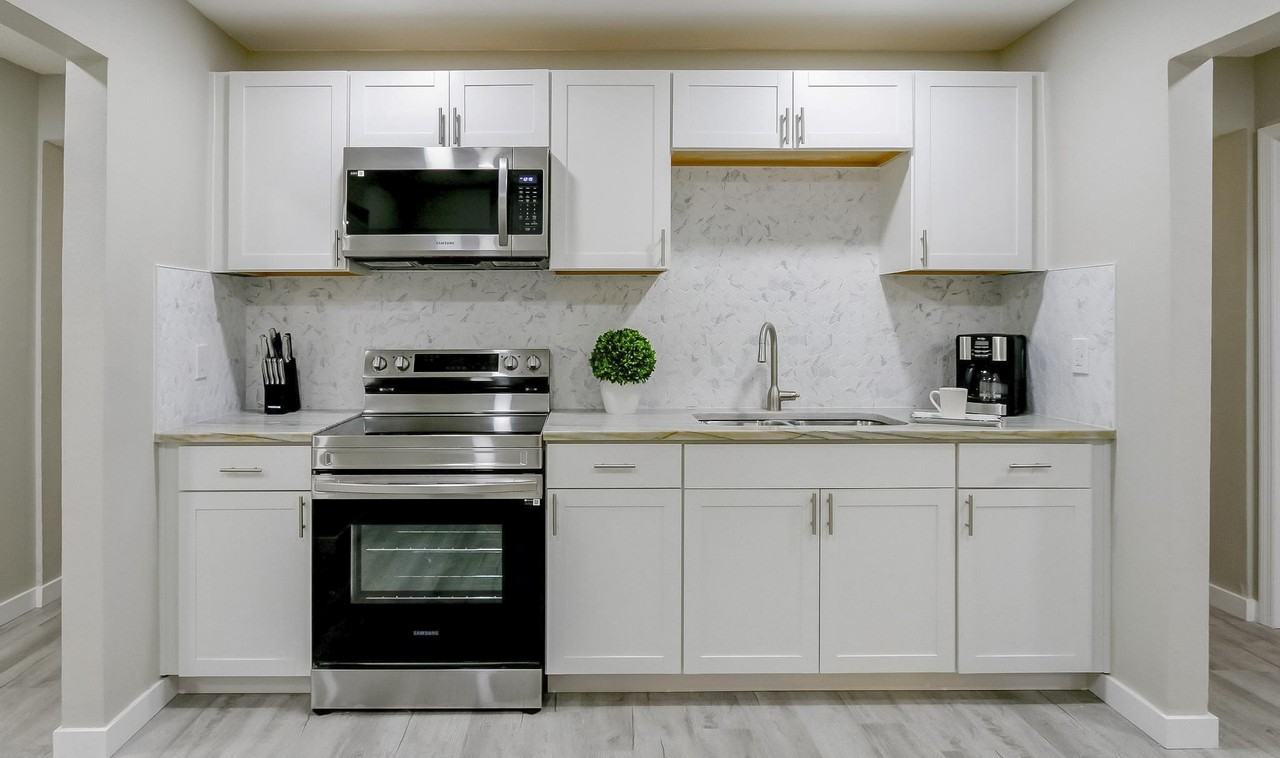 N 15th St - Photo 3 of 13